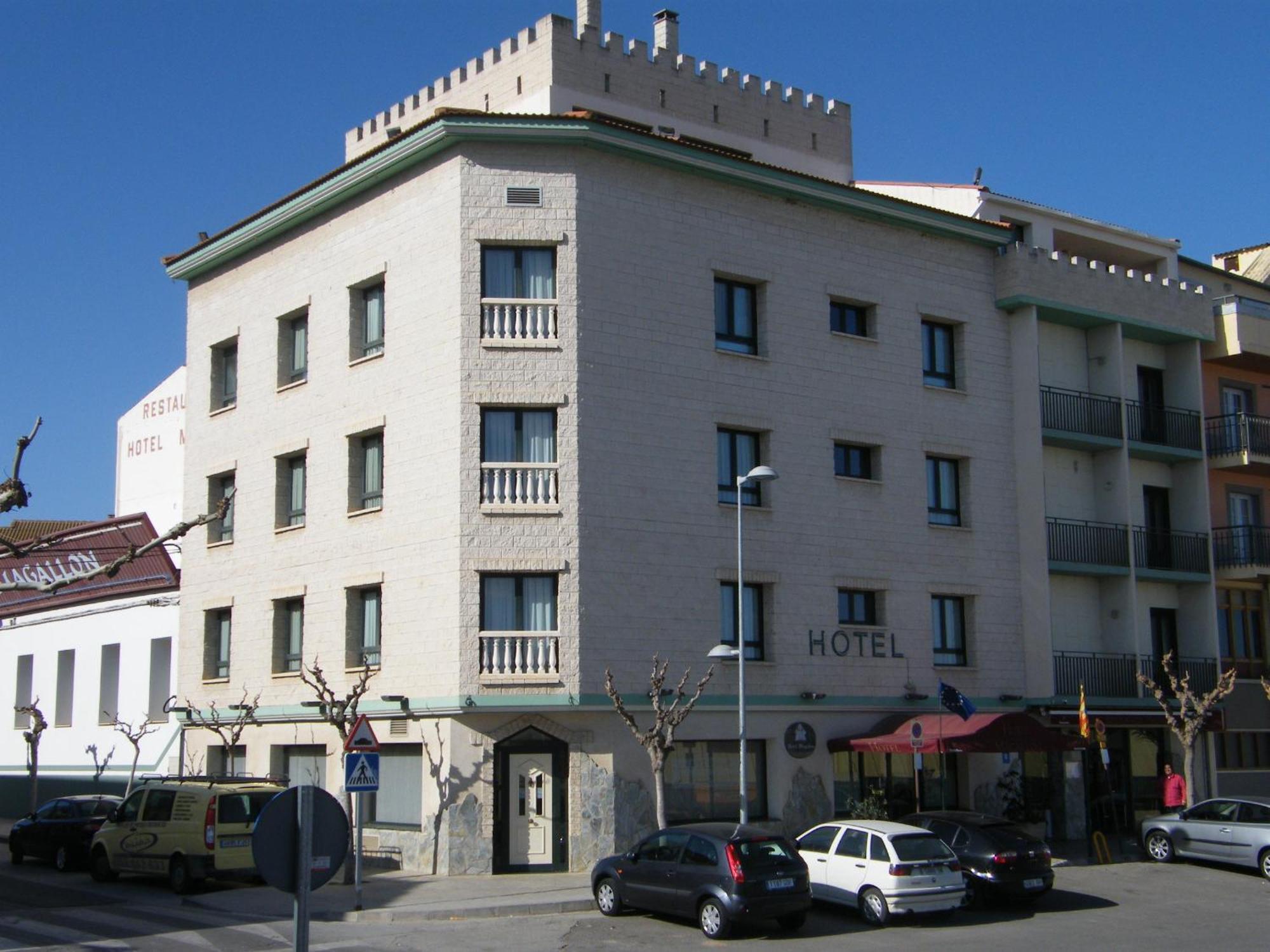 Hotel Magallon Caspe Eksteriør billede